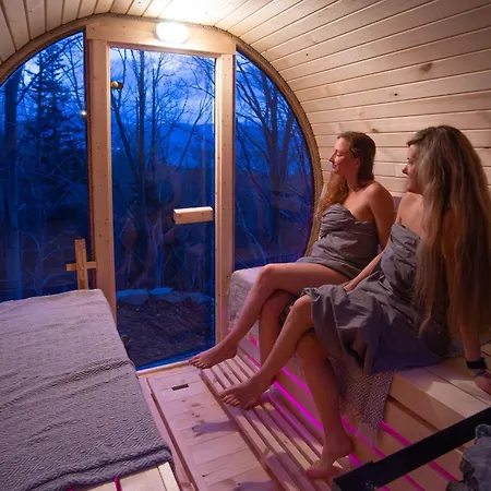 Glamping V Lomu * Kunčice pod Ondřejníkem